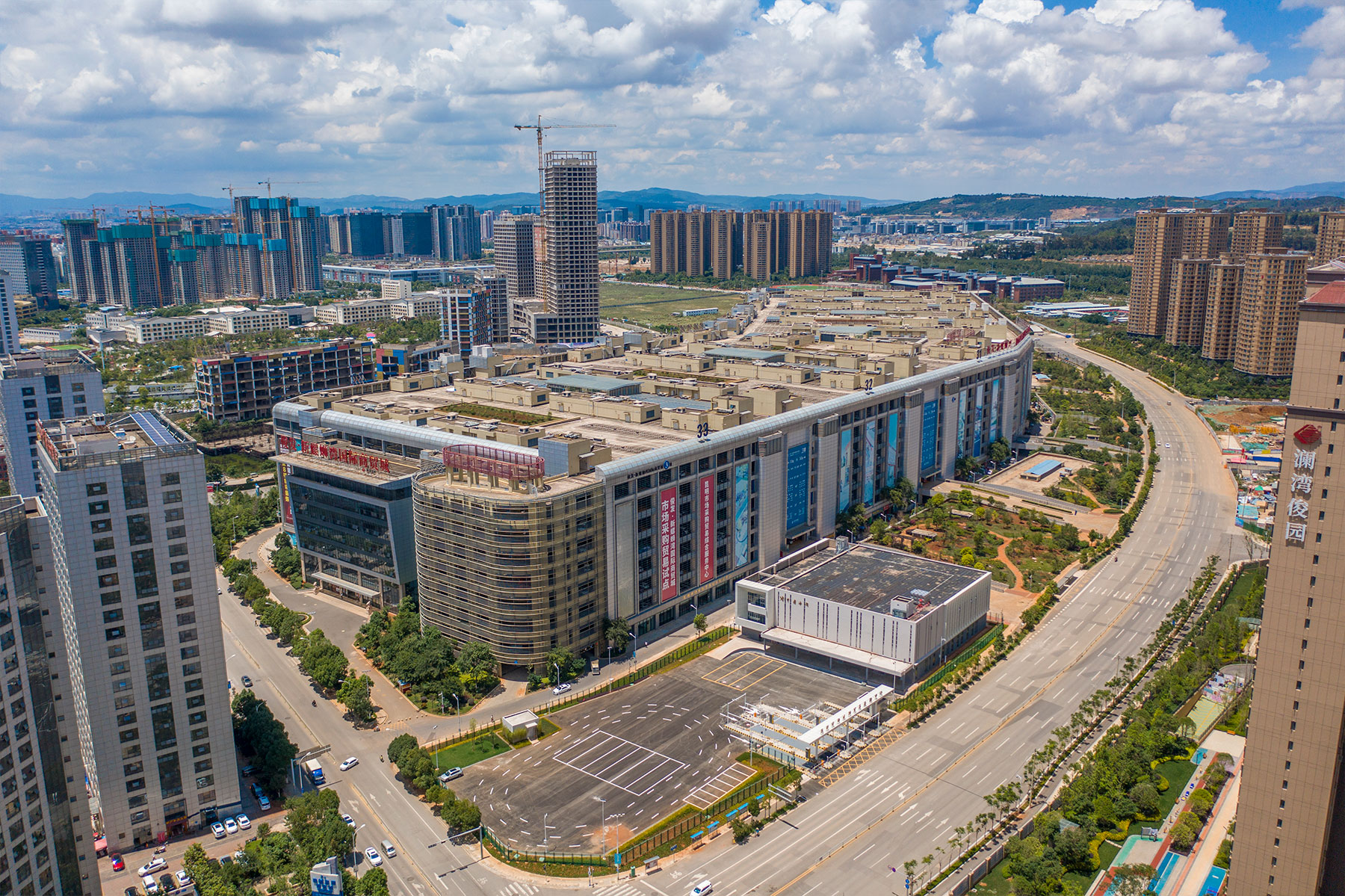 市场贸易.jpg