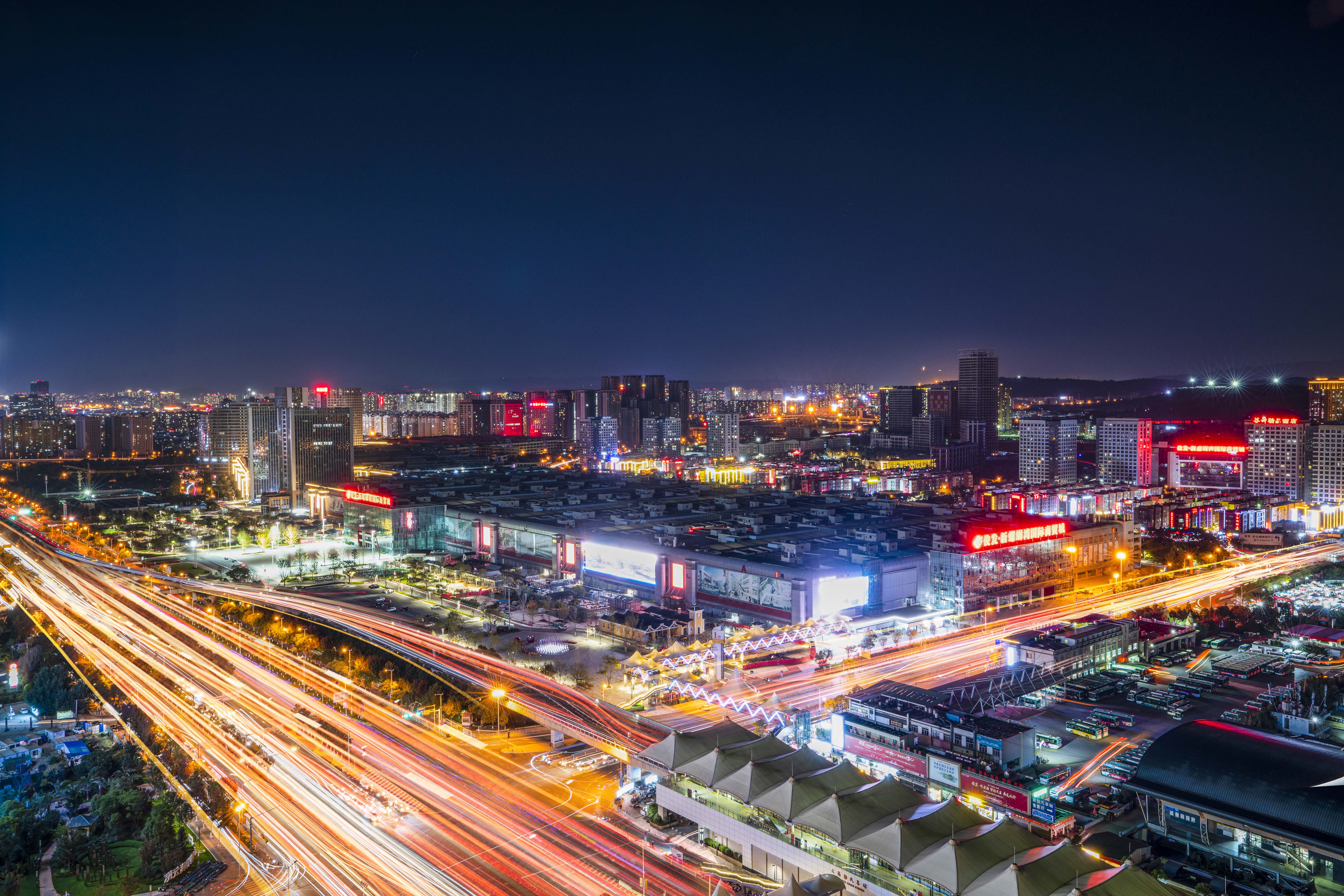 一期夜景（中图）.jpg
